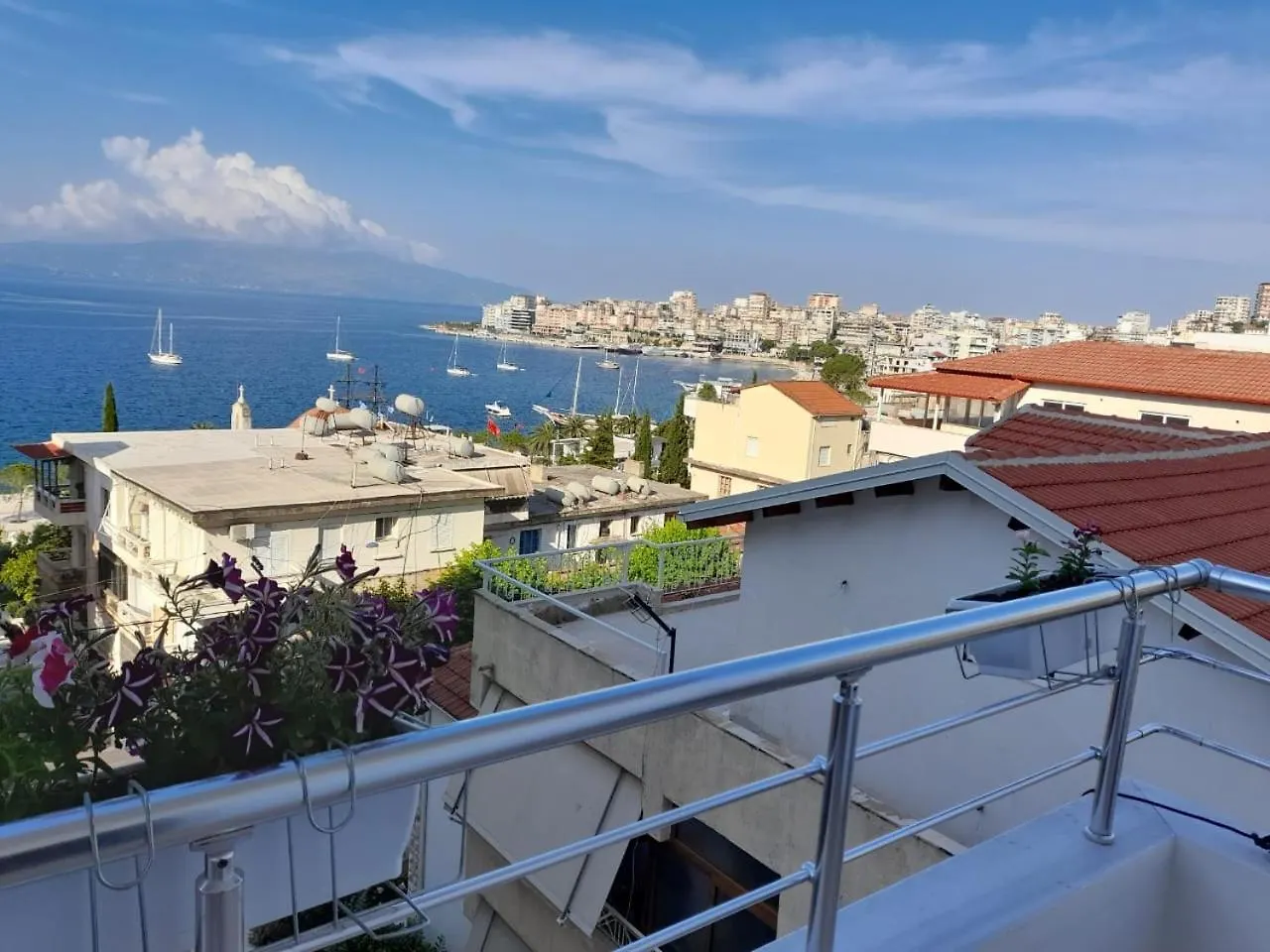 Apartments Kapo Saranda