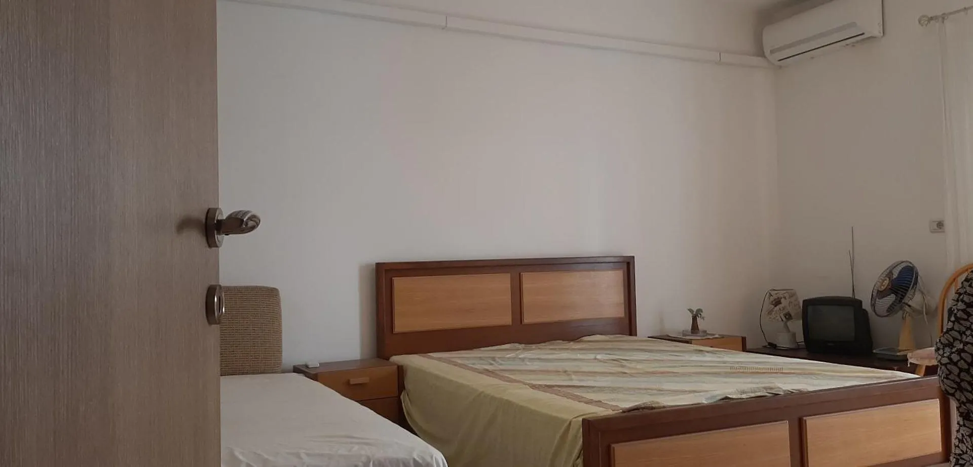 Apartments Kapo Saranda