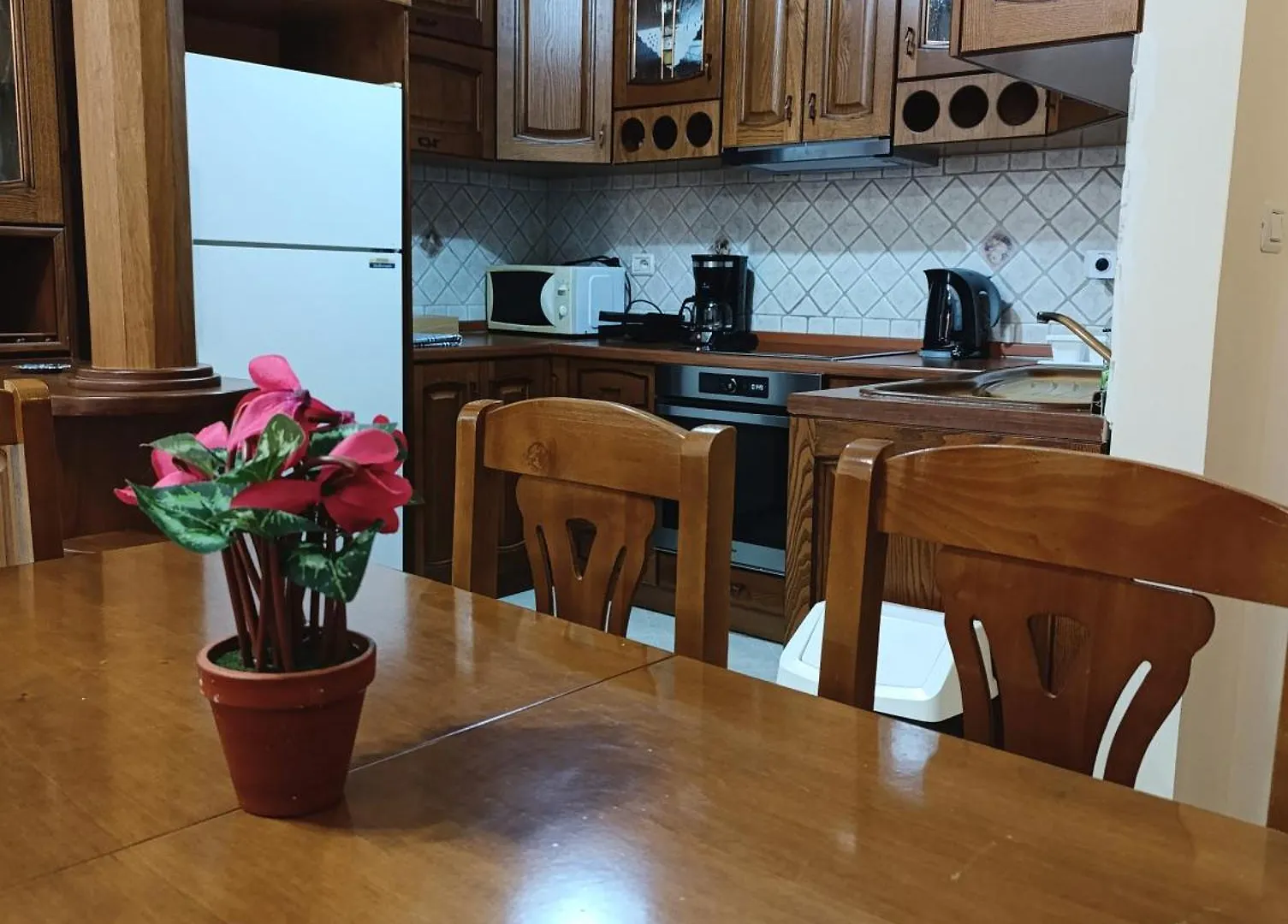Apartments Kapo Saranda Albania