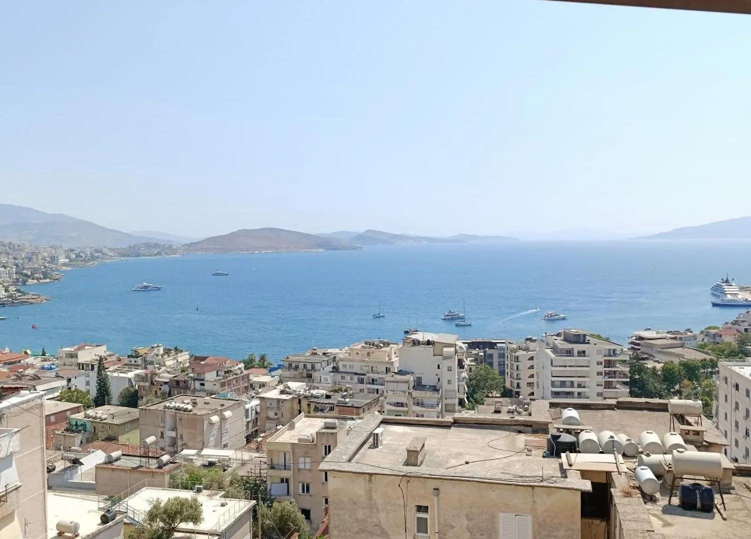 Apartments Kapo Saranda Albania
